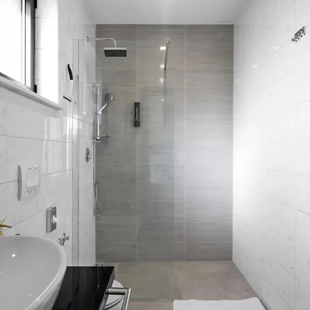 Holiday home Tina Oklaj