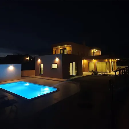 Tina Hébergement de vacances *