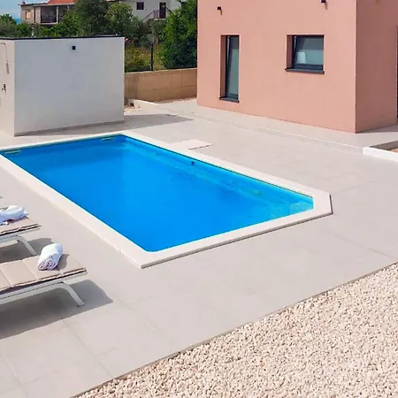 Tina Holiday home