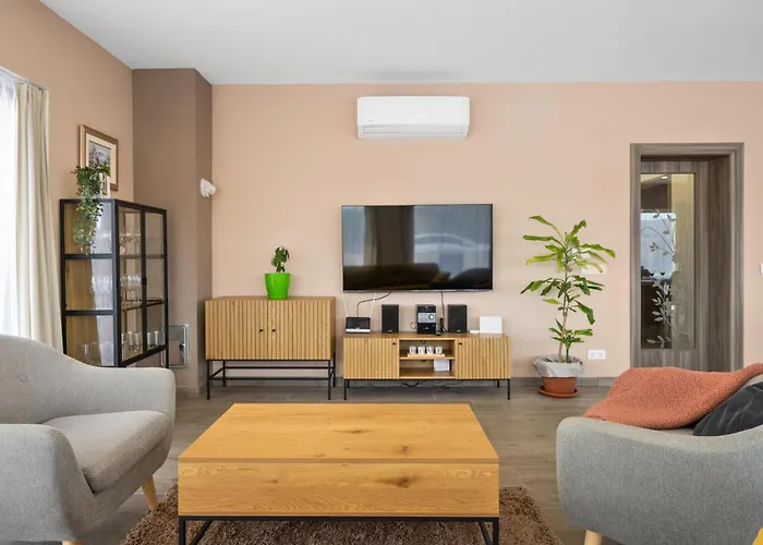 Tina בית נופש Oklaj