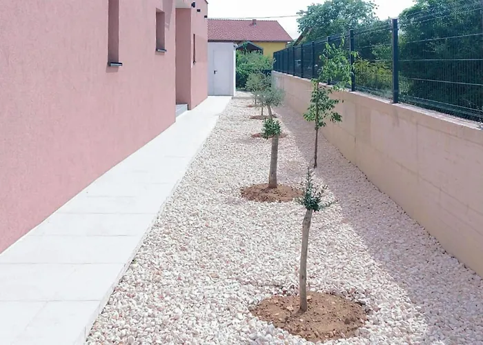 בית נופש Tina