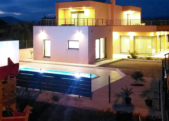 Tina בית נופש Oklaj